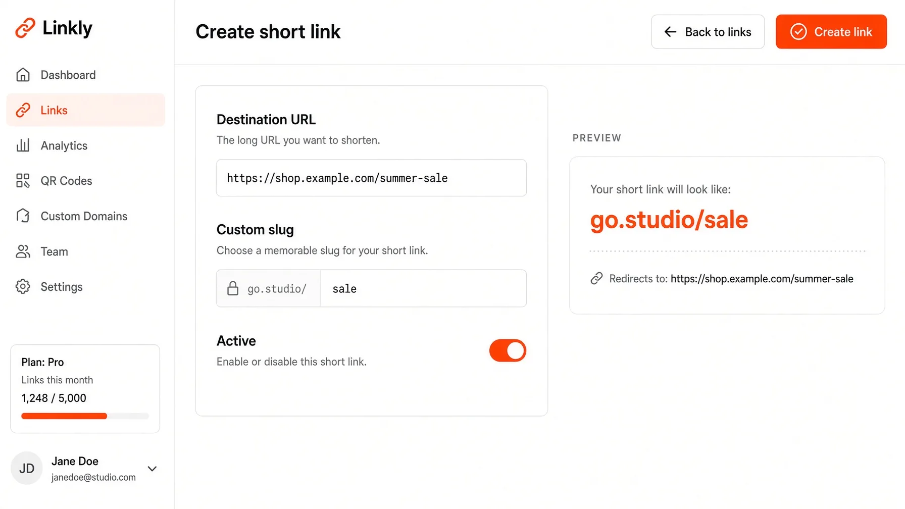 Creating a short link with a custom slug in the Linkly dashboard